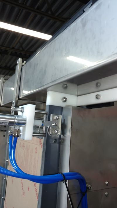 Auto-Adjusting Belt Cover